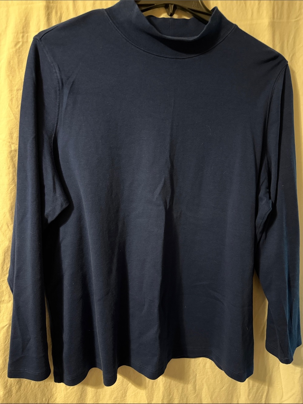 Women's Navy Long-Sleeve Crewneck Shirt